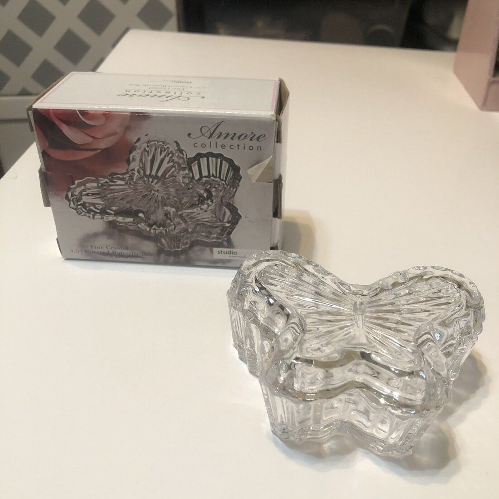 Fine Crystal 3.5" Covered Butterfly Box Amore Collection by Studio Crystal